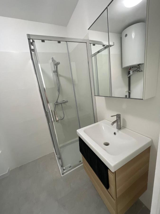 Appartement 30 M2, Piscine Et Parking Prive Mouans-Sartoux Exterior foto
